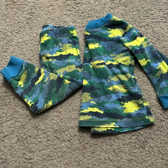 Camouflage Pajamas size 12 months - Picture 5 of 6